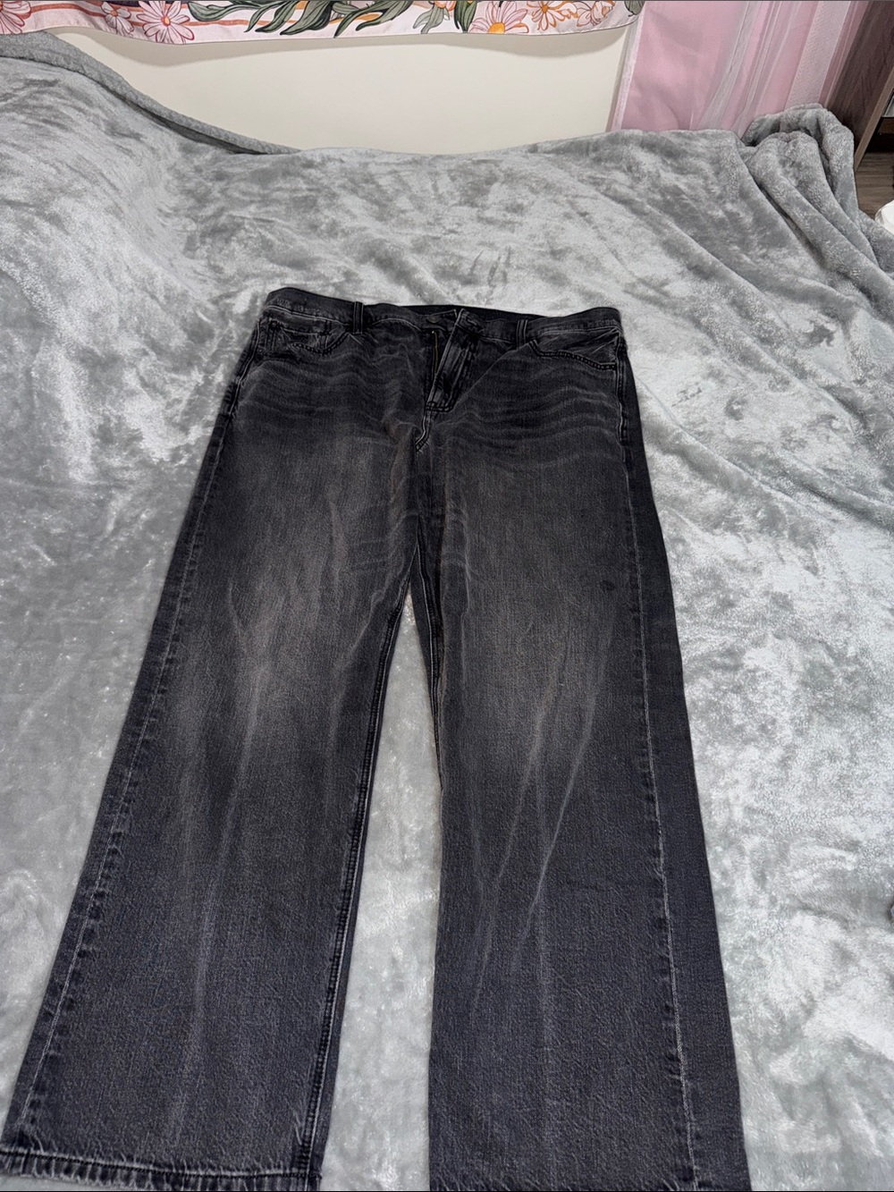 American Eagle Outfitters Men’s Black Washed Straight Jeans